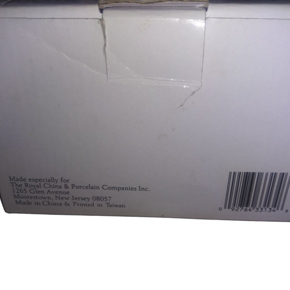 Set of 4 Ceramic Gift Box Napkin Rings Holiday Present/Bow Shape Napkin Rings - Picture 10 of 10